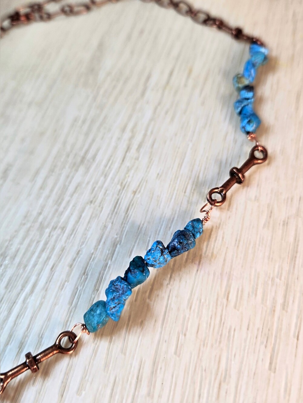 Genuine Blue Turquoise Chips In Industrial Vibe Antique Copper Artisan Necklace - Picture 8 of 9